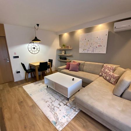 Apartment Zara Sarajevo Rum bild